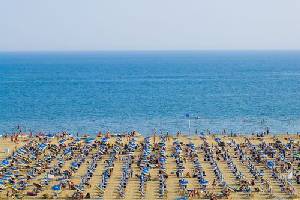 Xtrallusion offers characteristic Bed and Breakfast, B&B, Guest House, Hotel, Albergo and Country Lodge accommodation in Italy. Plus independent self-guided Walking, Adventure, Activity, Skiing and Paragliding Holiday itineraries on the Italian Rivieras, in the Italian Lakes, in the Italian Alps and in some of the most beautiful corners of Italy.